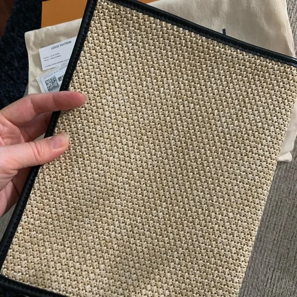 Louis Vuitton Toiletry raffia pouch on chain bag - Picture 11 of 12